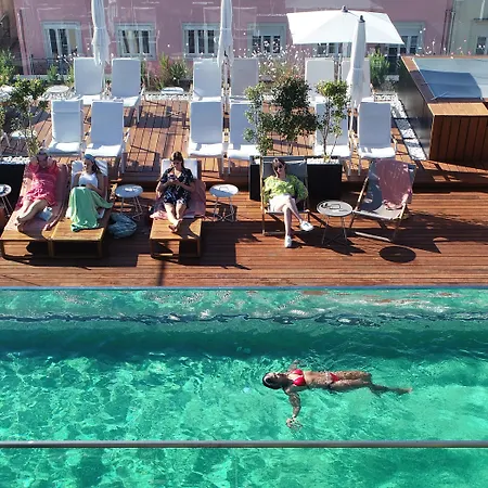 Ξενοδοχείο Lux Park 4*
