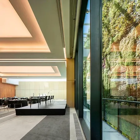 Hotel Lux Park 4*