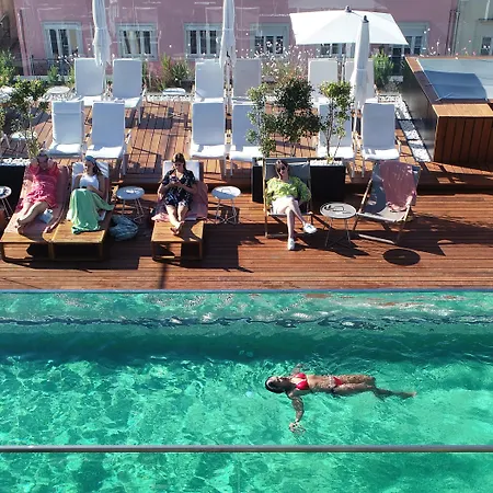 Отель Lux Park 4*