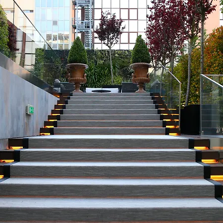 Lux Park Лиссабон